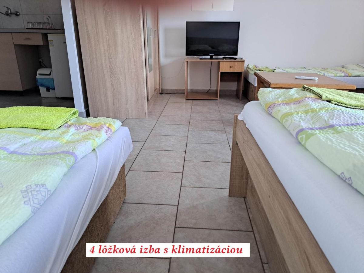 Europa Penzion Štúrovo Exteriör bild